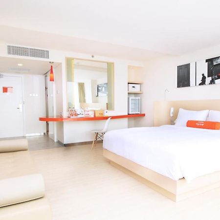 Harris Hotel Sentraland Semarang Ngoại thất bức ảnh