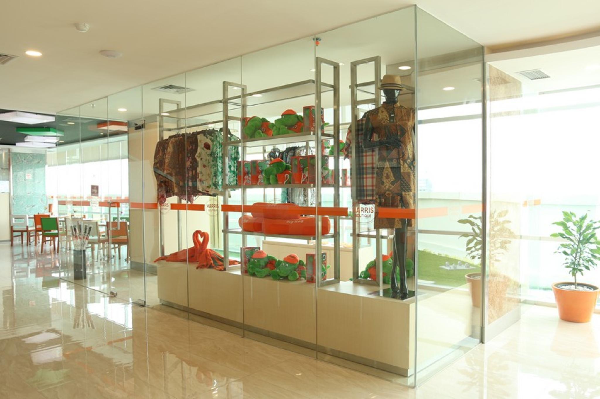 Harris Hotel Sentraland Semarang Ngoại thất bức ảnh