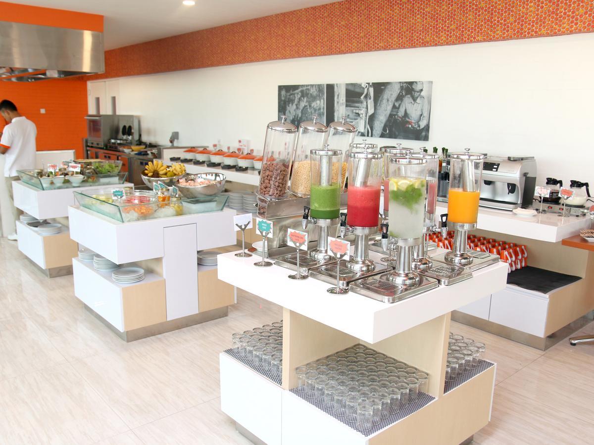 Harris Hotel Sentraland Semarang Ngoại thất bức ảnh