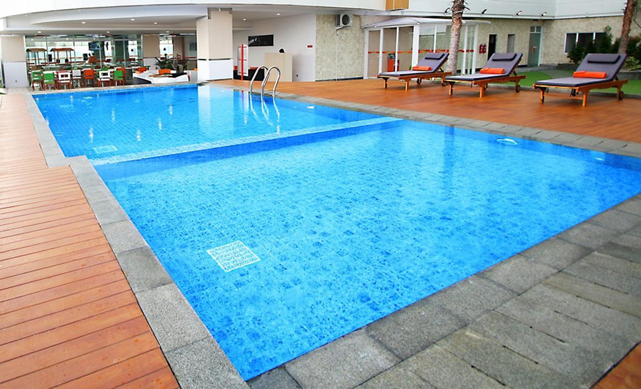 Harris Hotel Sentraland Semarang Ngoại thất bức ảnh