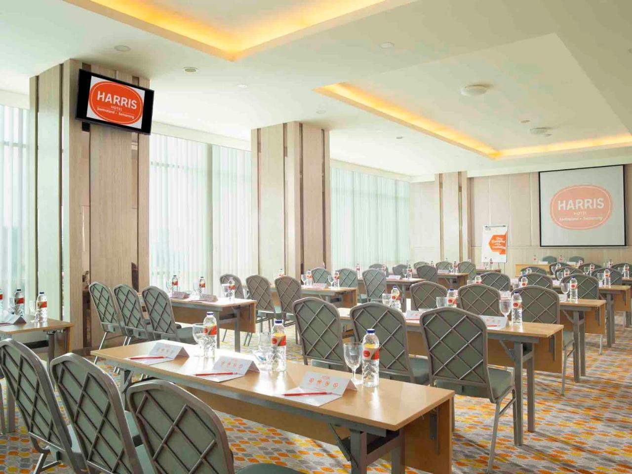 Harris Hotel Sentraland Semarang Ngoại thất bức ảnh