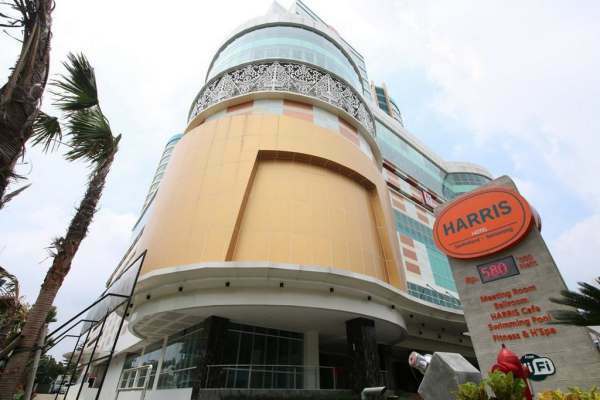 Harris Hotel Sentraland Semarang Ngoại thất bức ảnh